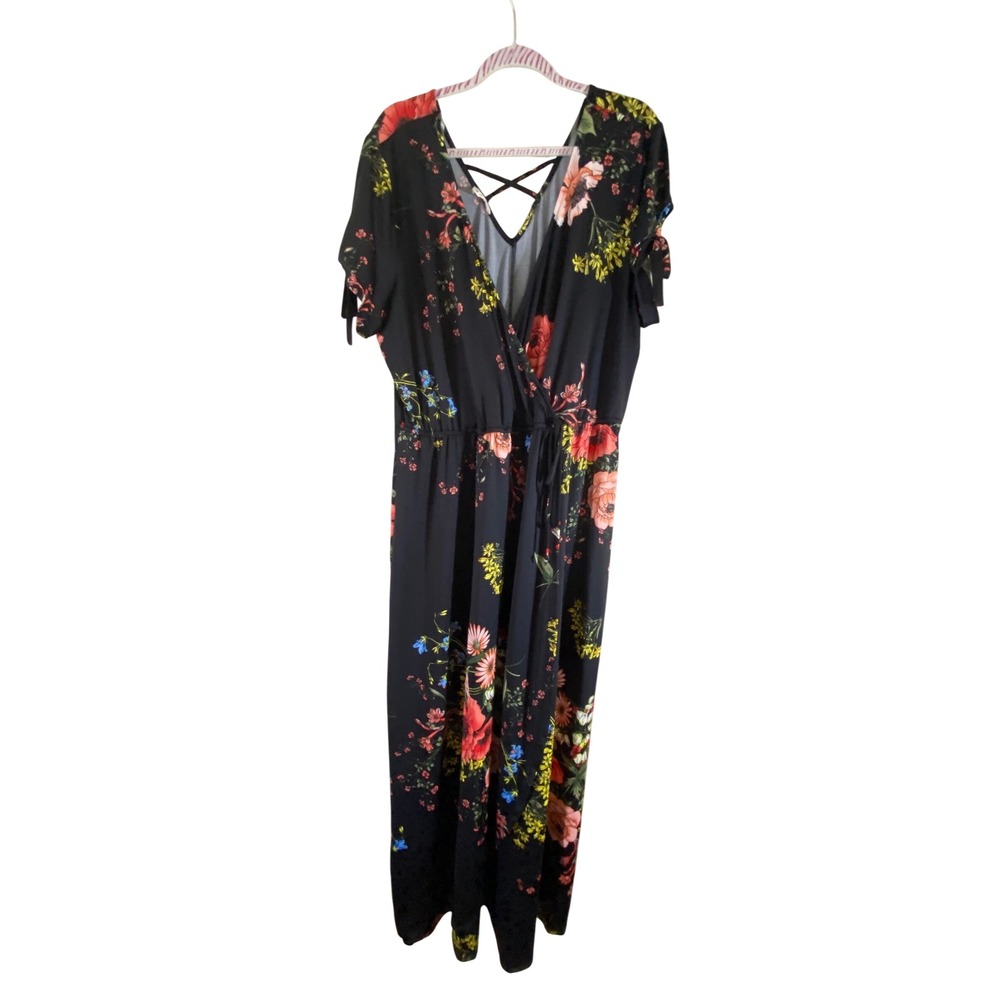 Maurices Women Black Floral Wrap Front Maxi Dress Short Tie Sleeve Size 2
